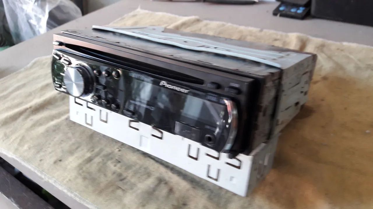 SOM PIONEER DEH 2280UB  - Foto 3