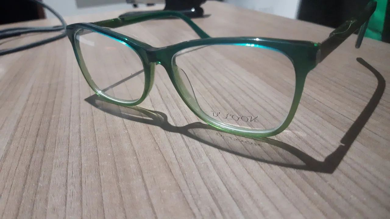Armação em acetato feminina e metal masculina - Foto 2