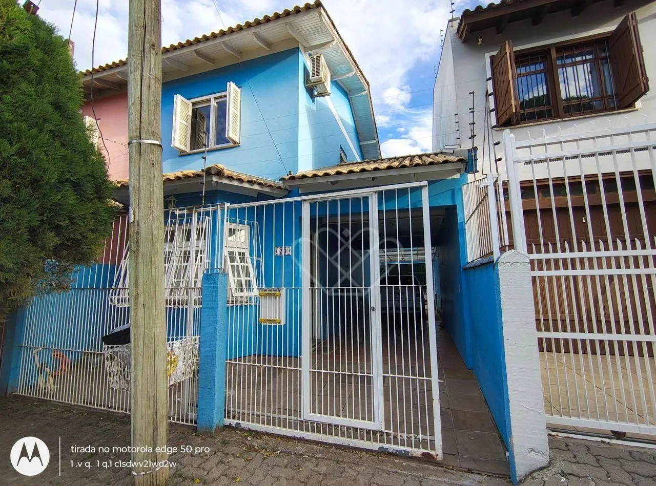 Sobrado com Piscina e Área Gourmet à Venda no Santa Cruz em Gravataí
