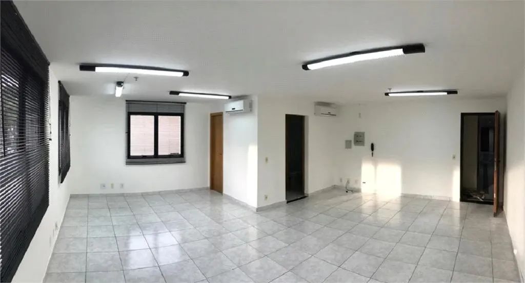 Salas à venda em Saúde - SP