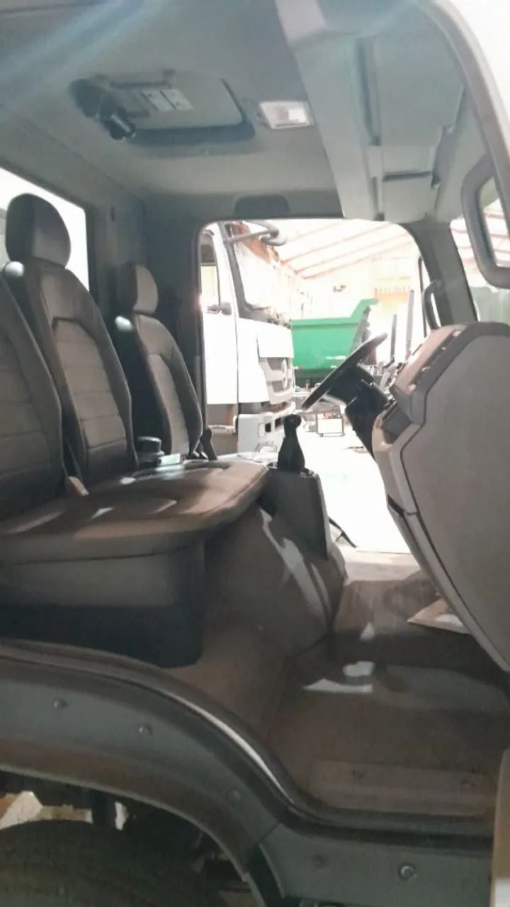 CAMINHÃO PLAT VOLKSWAGEN 9.170 4X2 DELIVERY 9,2T 165CV - Foto 6