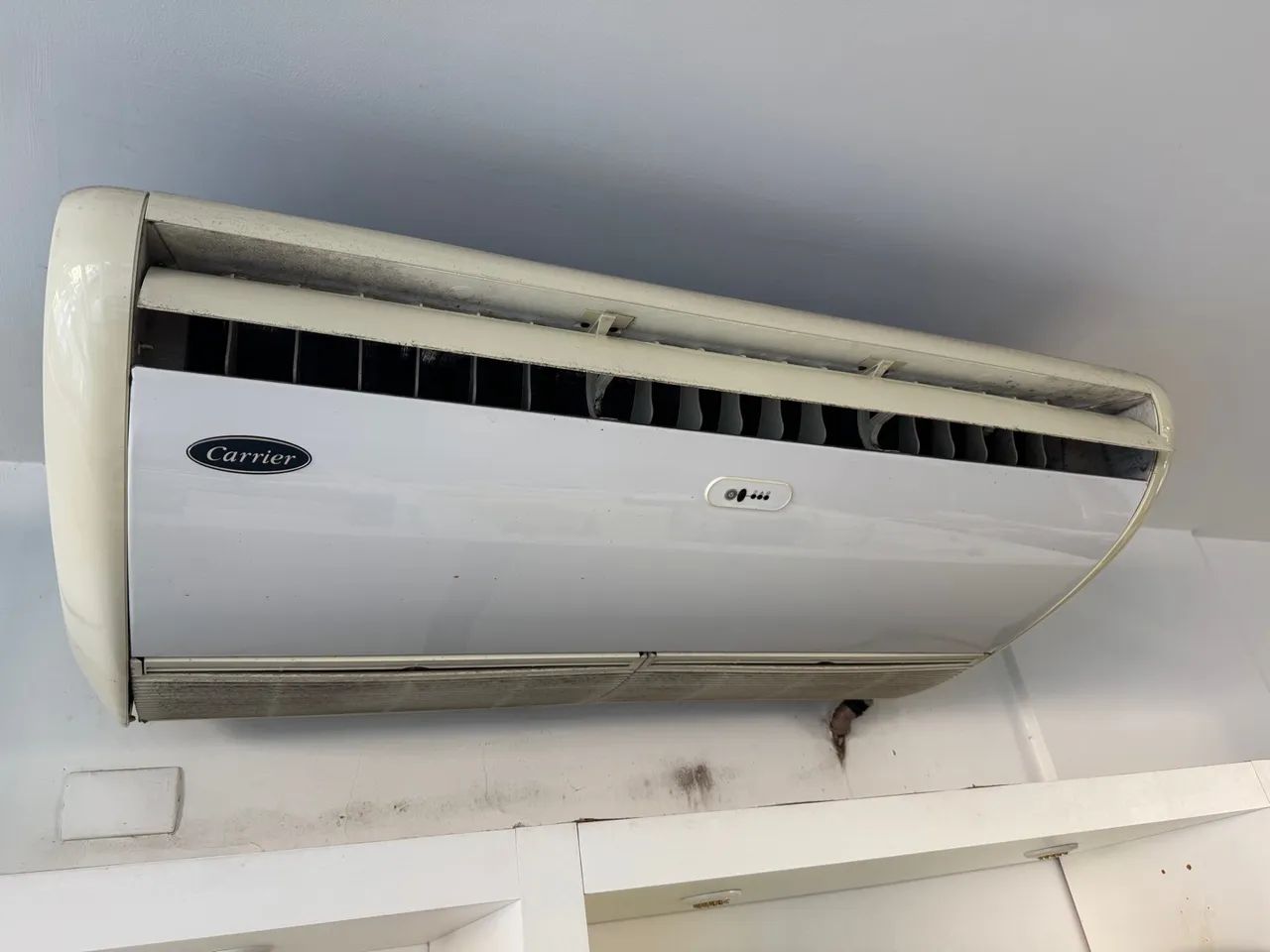 Ar-Condicionado Split Teto Carrier 36.000 BTUs Frio 220V Monofásico - Funcionando