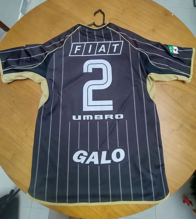 Camisa do Galo 95 anos Preta e Dourada - Foto 2