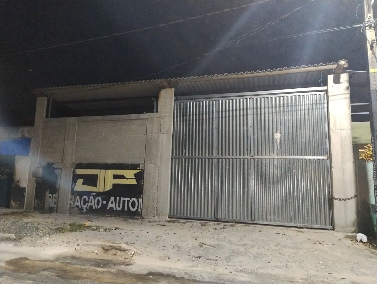 Alugo galpão comercial com ótima localização em Linhares, Movelar, av shopping