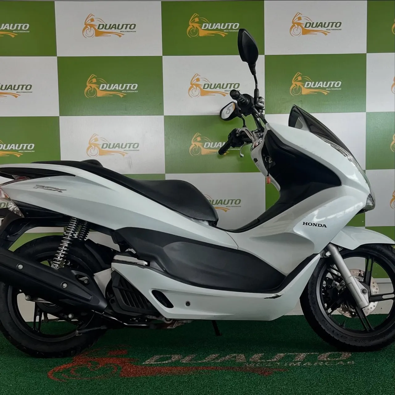 Motos HONDA PCX 2015 no Brasil