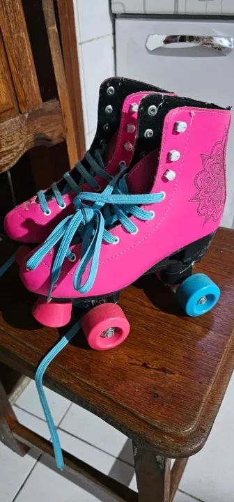 Patins Roller Derby Rosa