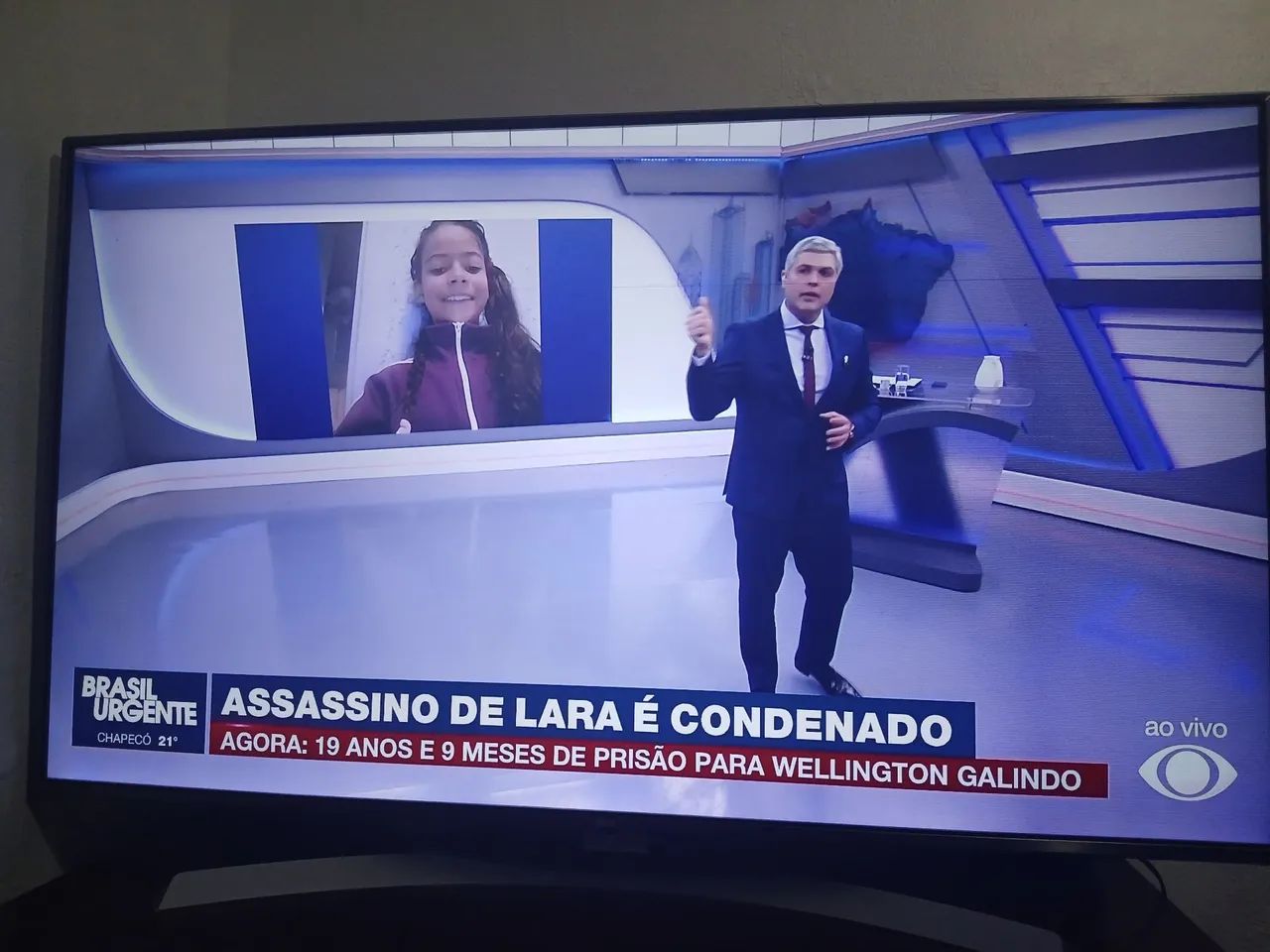 TV LED 40 polegadas com Smart TV - Foto 4