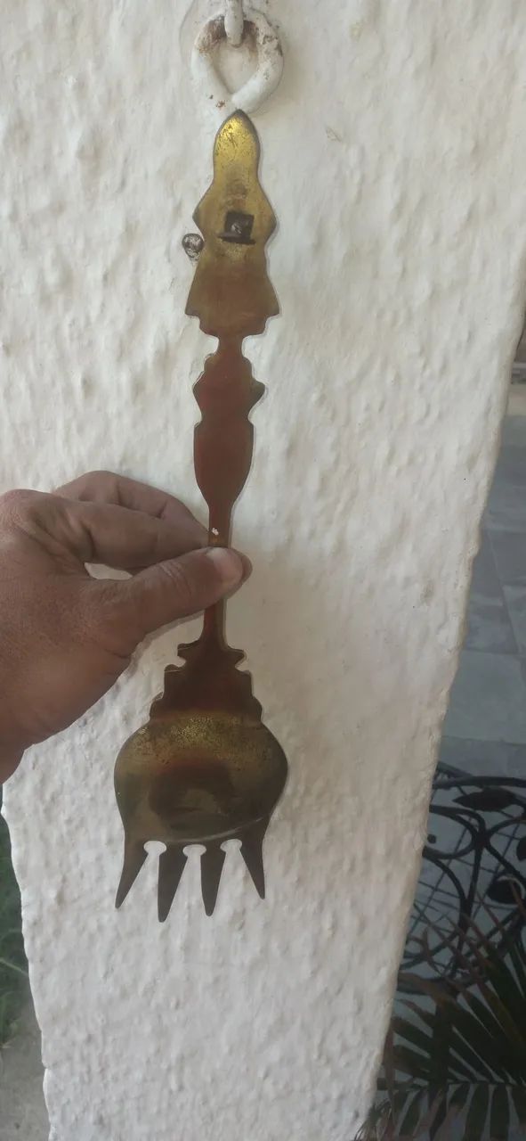 Garfo decorativo de bronze antigo  - Foto 3
