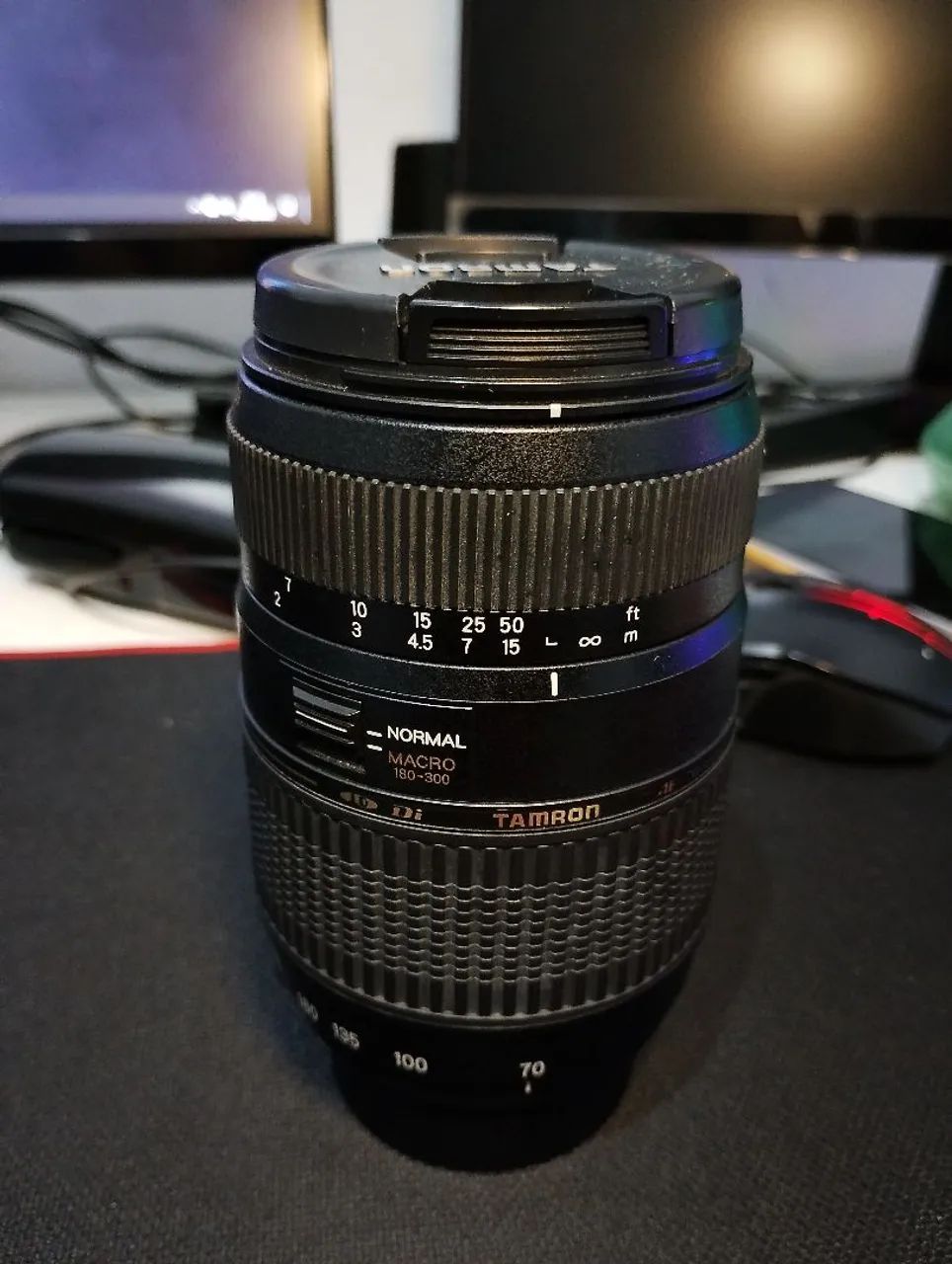 Lente Tamron AF 70-300 1:4-5.6 LD DI TELEMACRO Nikon F
