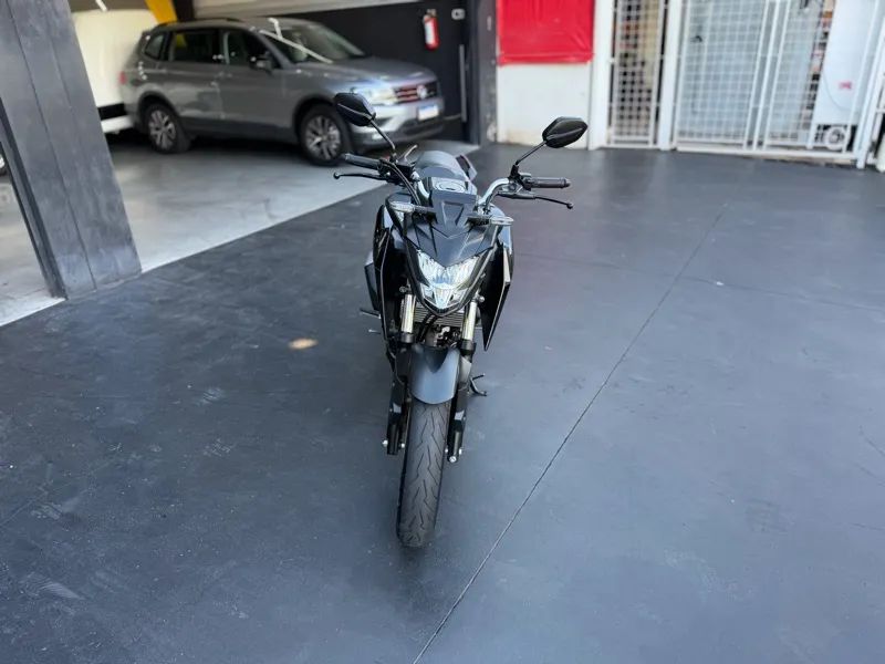 Honda CB 300F Twister 300 cc  - Foto 11