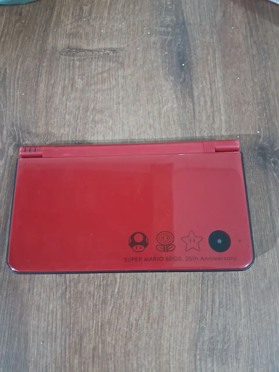 Nintendo DSi Edição Especial Super Mario 25 Aniversário