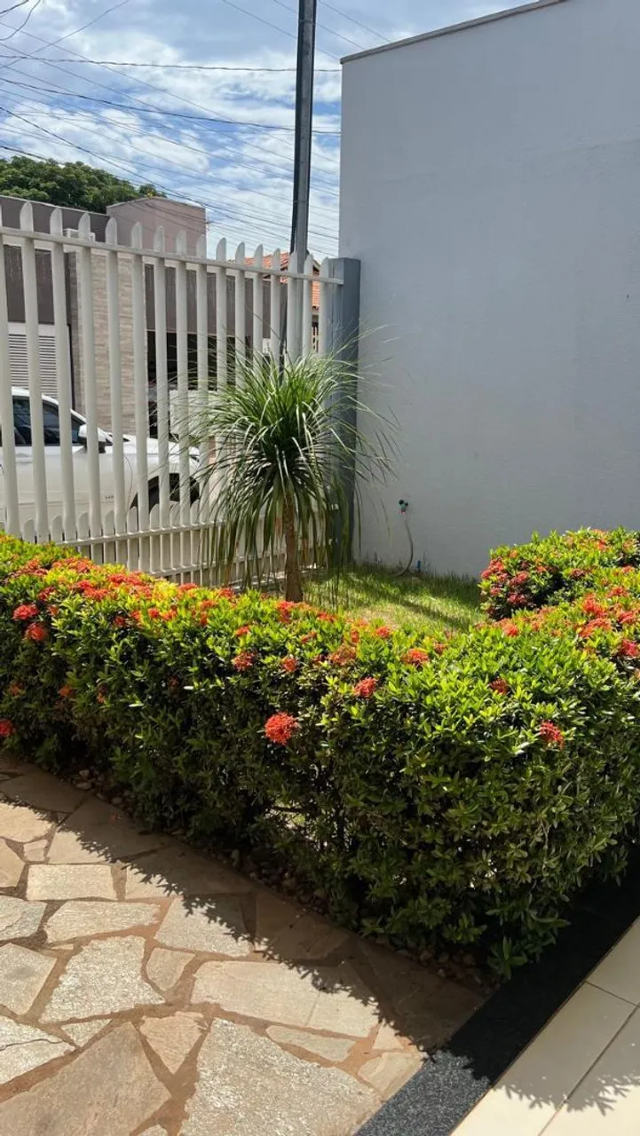 Vendo casa com 2/4 sendo 1 suíte no Condomínio Dom Pedro II em Várzea Grande-MT