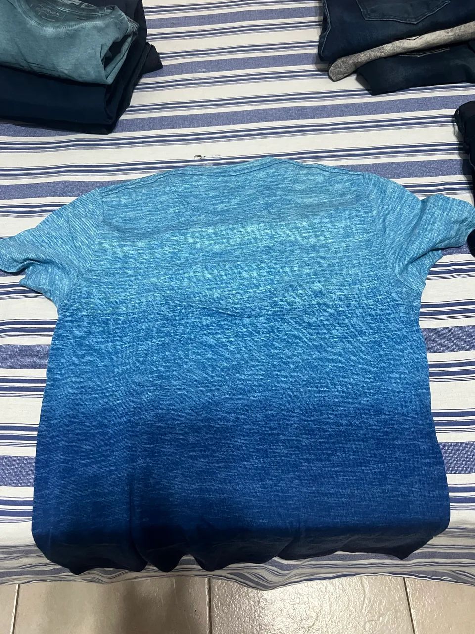 Roupas de marca - Foto 2