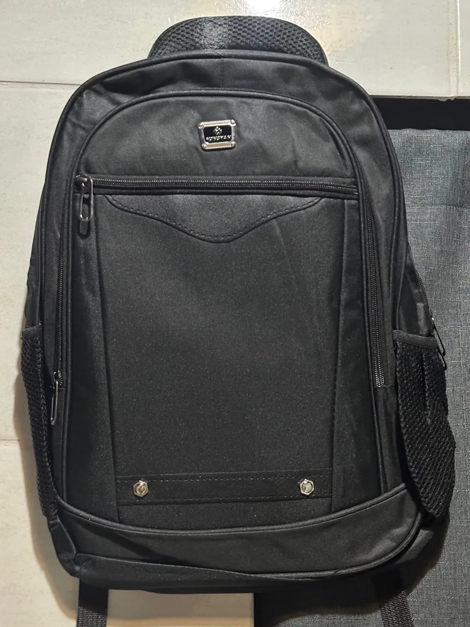 Mochila preta NOVA