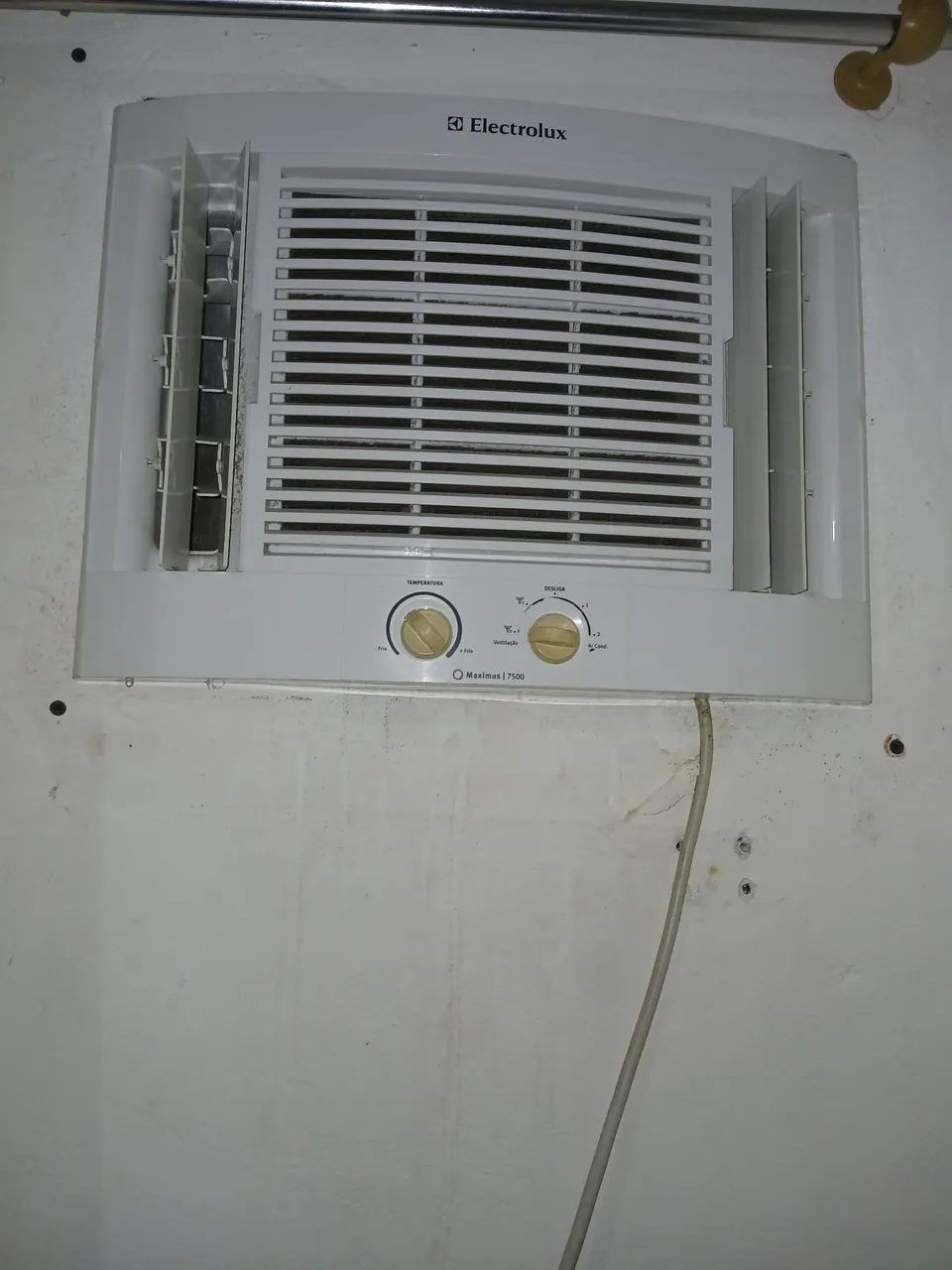 Ar Condicionado Electrolux Maximus 7500 BTU - Ótimo estado
