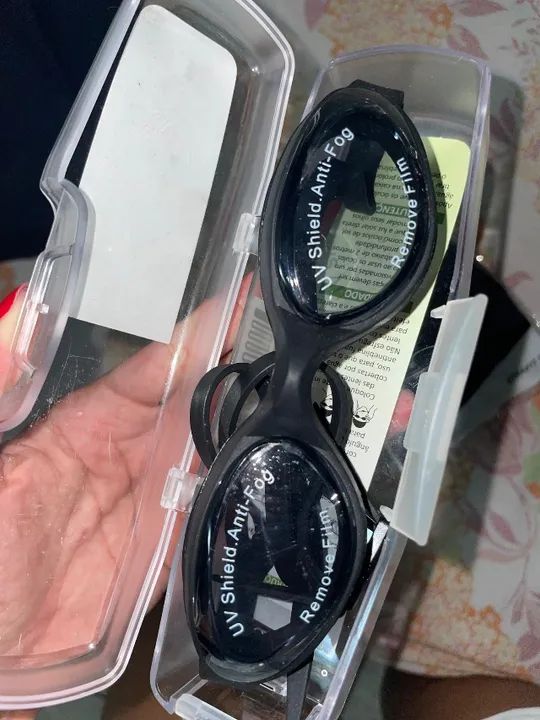 Óculos de natação e touca novos lacrados - Foto 2