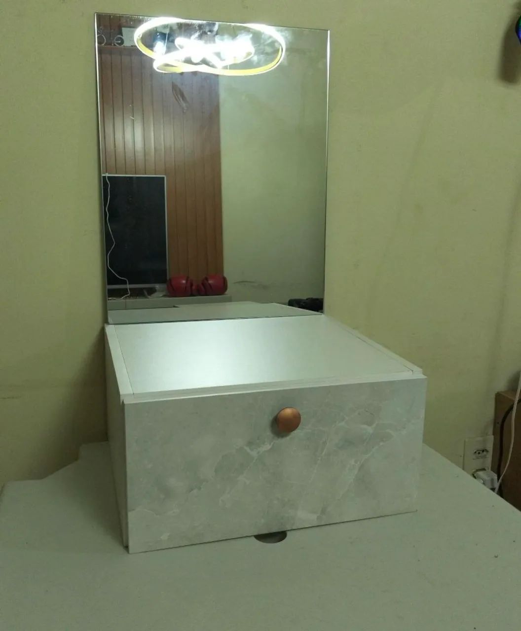 Vendo Camarim com Espelho e Gaveta - Foto 2