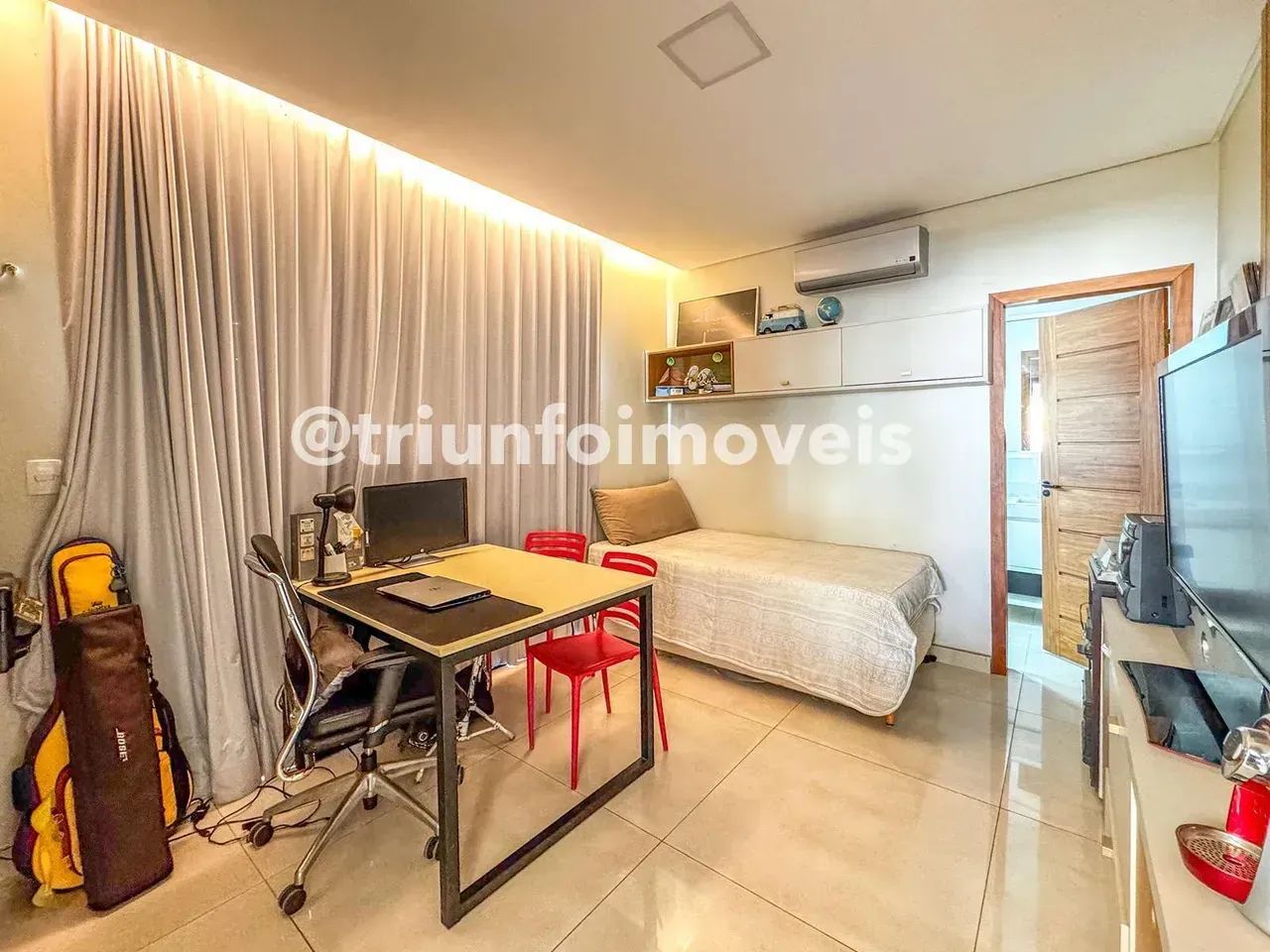 Casa duplex em condomínio com 4 suítes - Foto 2
