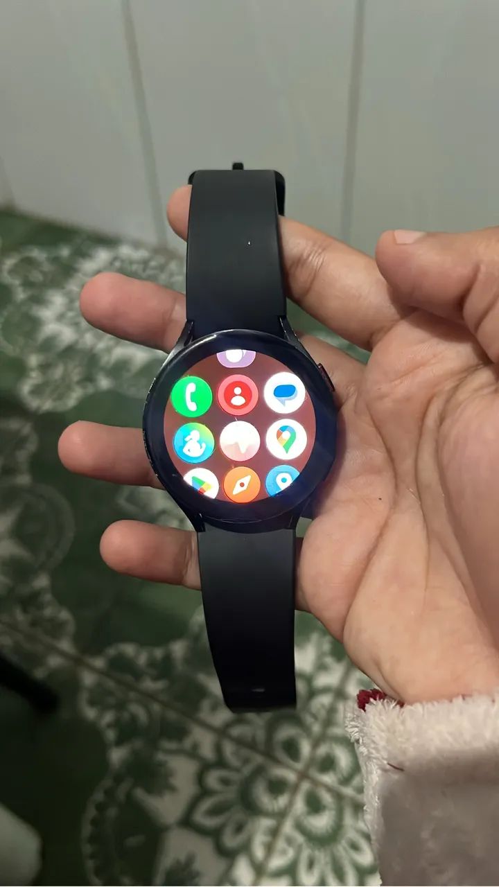 SAMSUNG GALAXY WATCH4