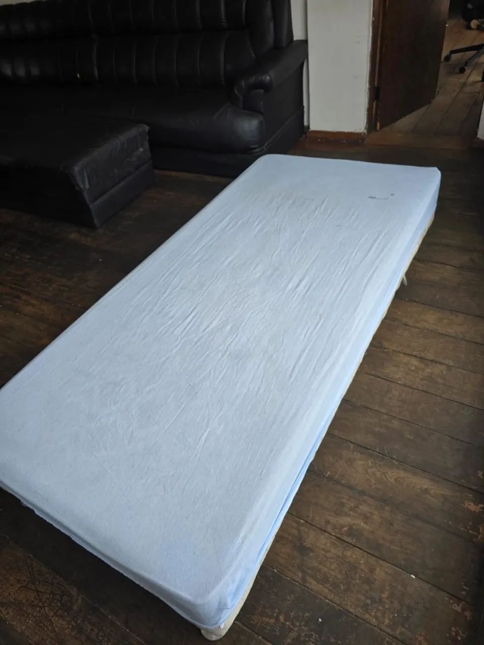 Cama Box Solteiro Ortopédica Box Spring Usada - Foto 5