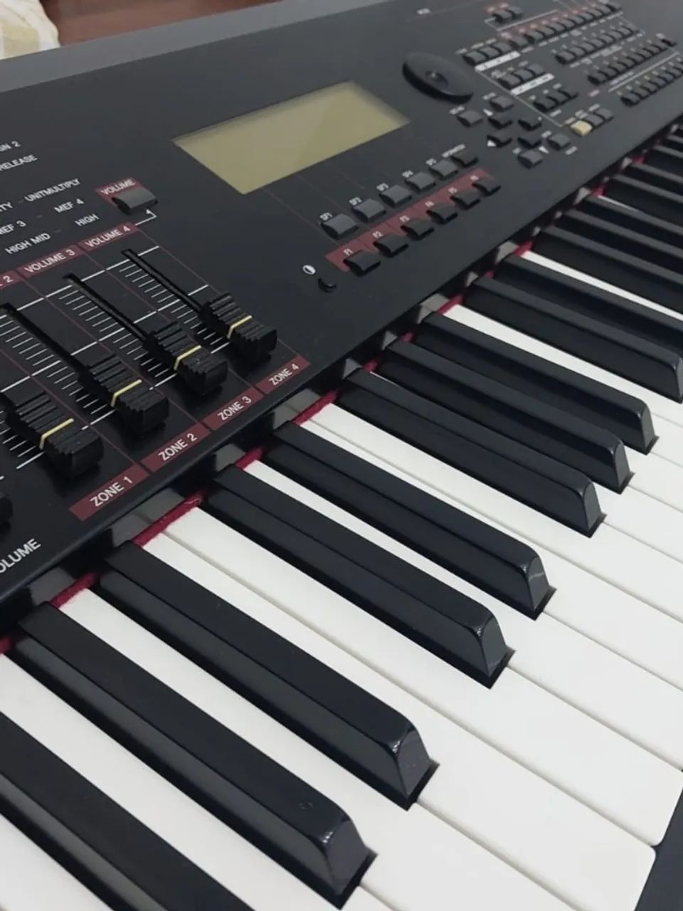 TECLADO YAMAHA S90ES  - Foto 2