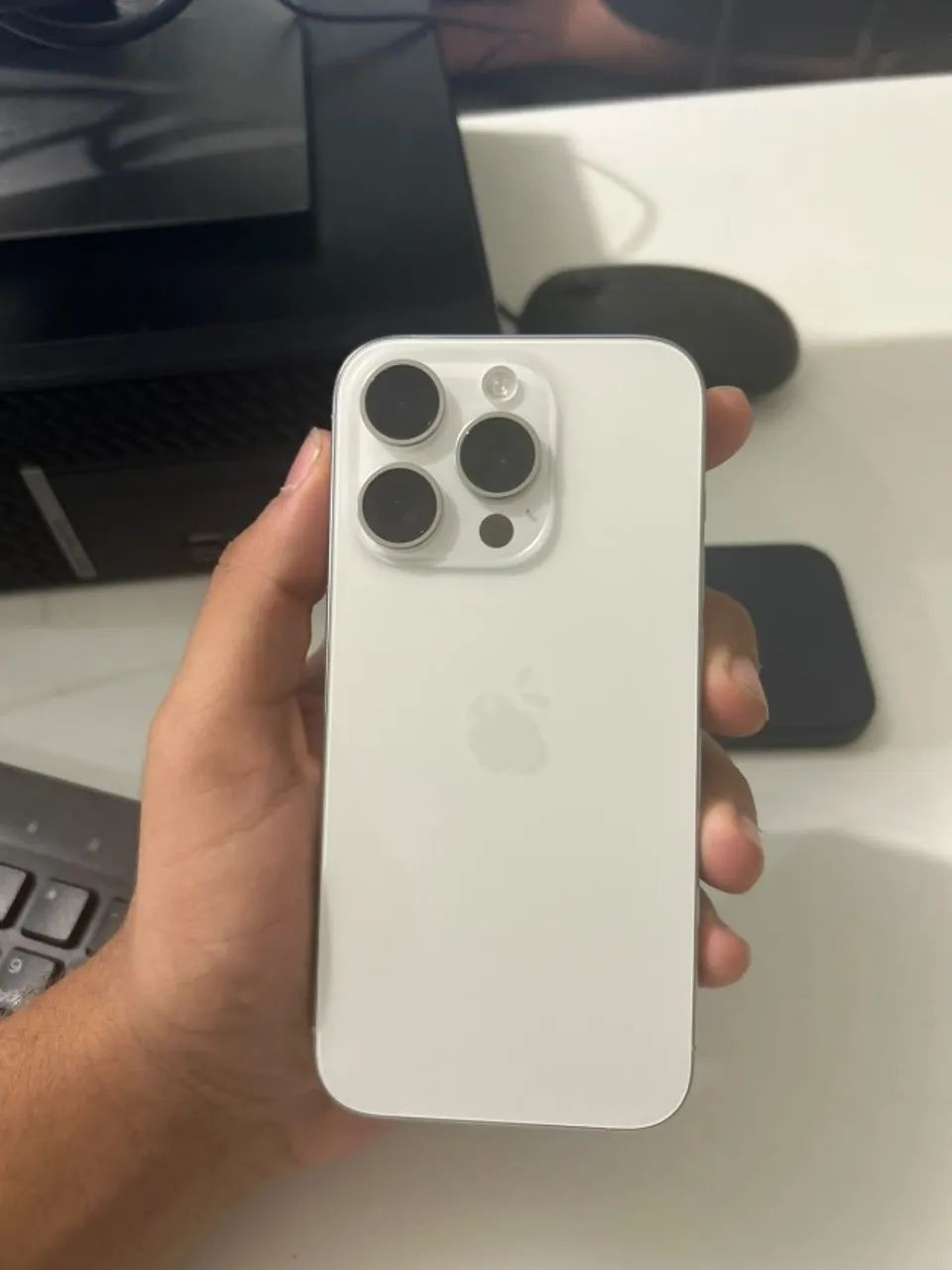celular iphone 15 pro + applewatch 9, troco em iphone