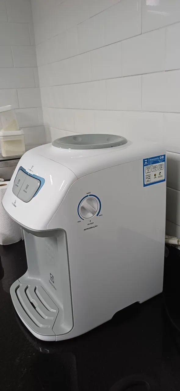 Bebedouro de água Electrolux Elétrico - Foto 2