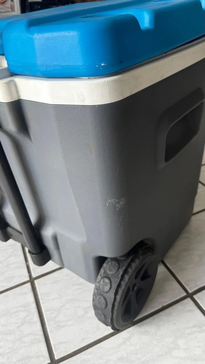 Caixa Térmica Cooler 56 Litros - Foto 4