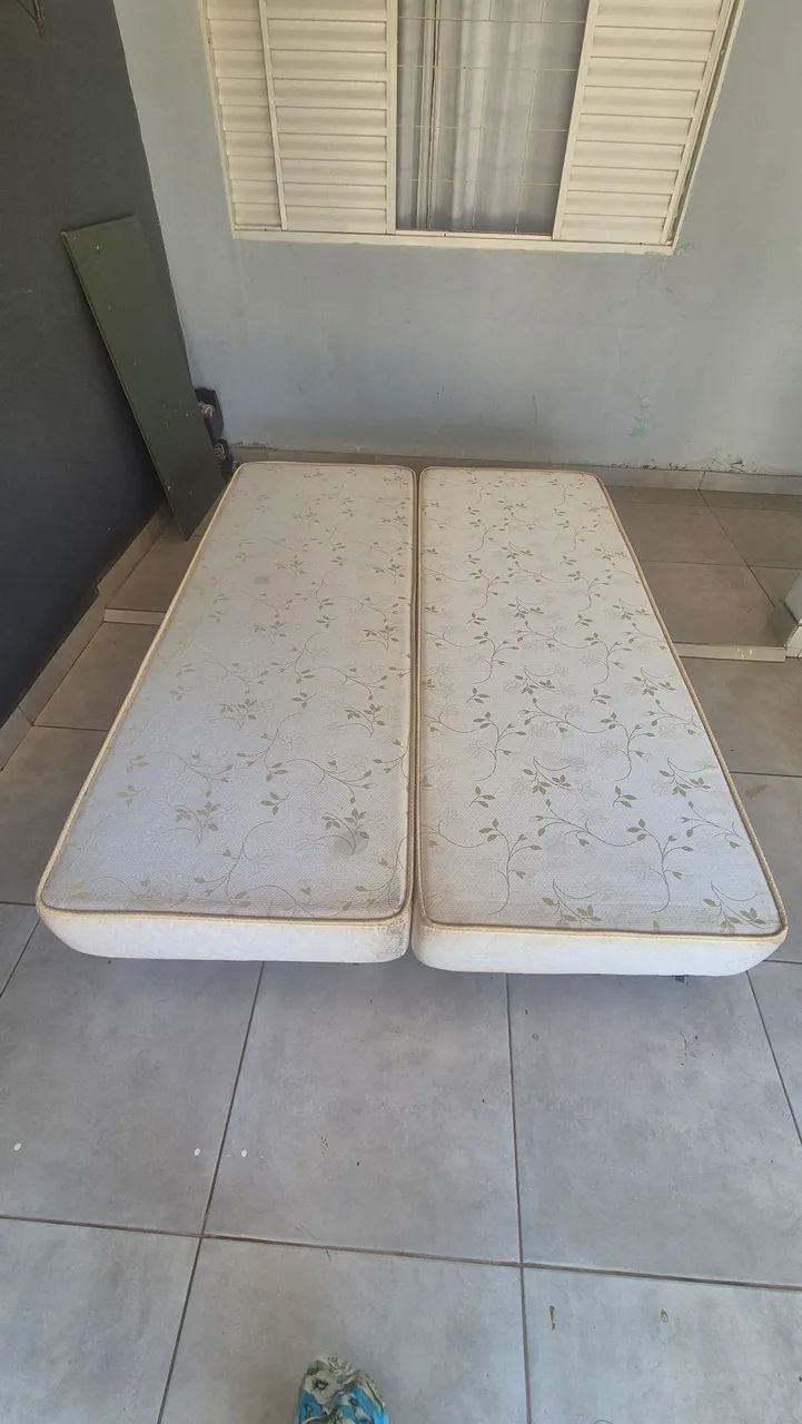 Cama Queen Bipartida + Colchão - Bom Estado