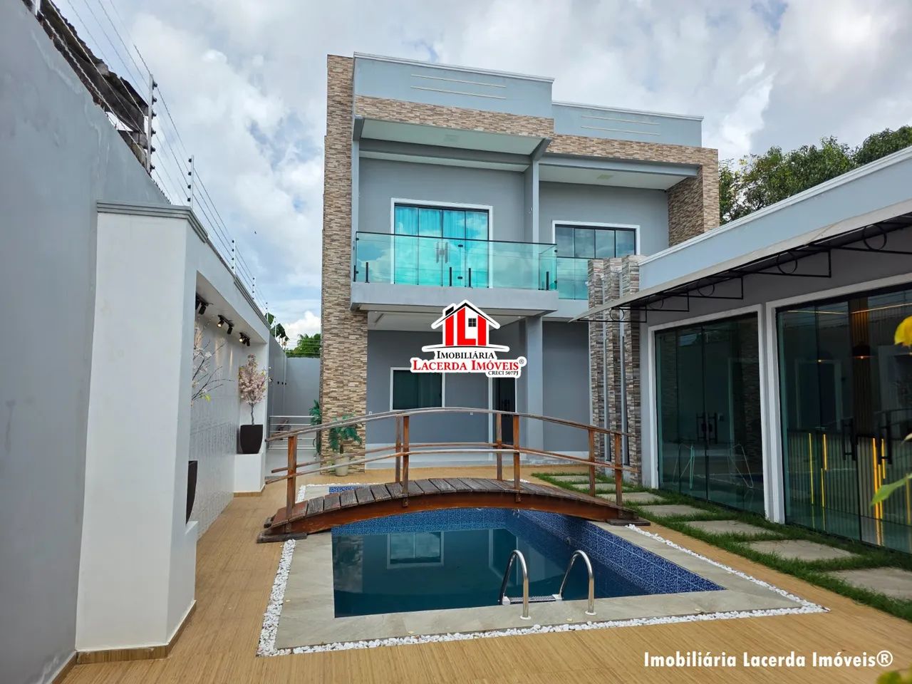 Casa Duplex em Manacapuru Município Manacapuru com 5 dormitórios