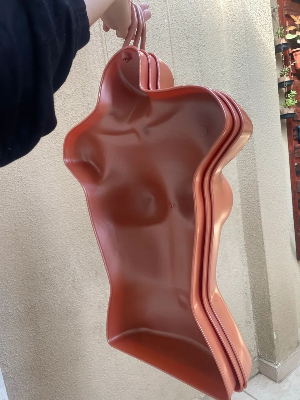 3 cabides de busto 