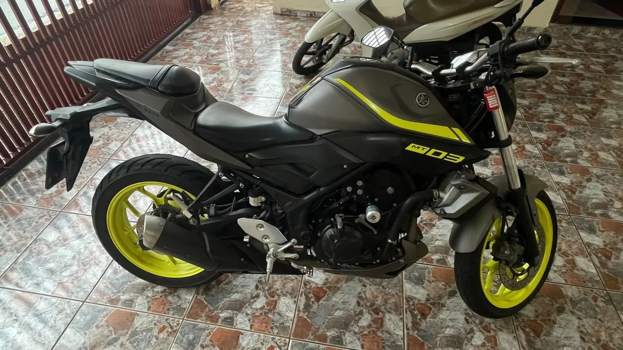YAMAHA MT-03 2019 - Foto 4