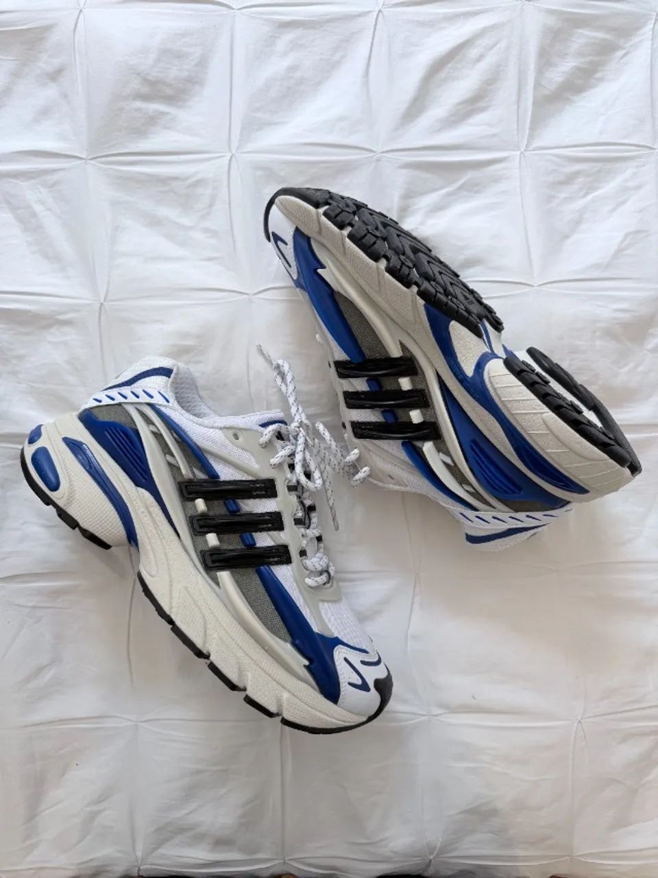 ・・・　オビト Adidas Jellyfish Focus Olive Core Black Royal - Calçados - Vila