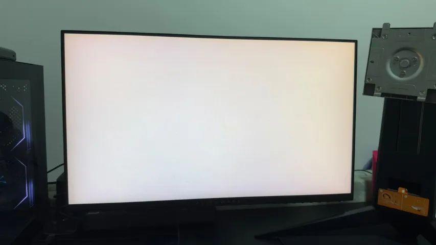 Monitor Alienware 24" 240hz - Foto 4