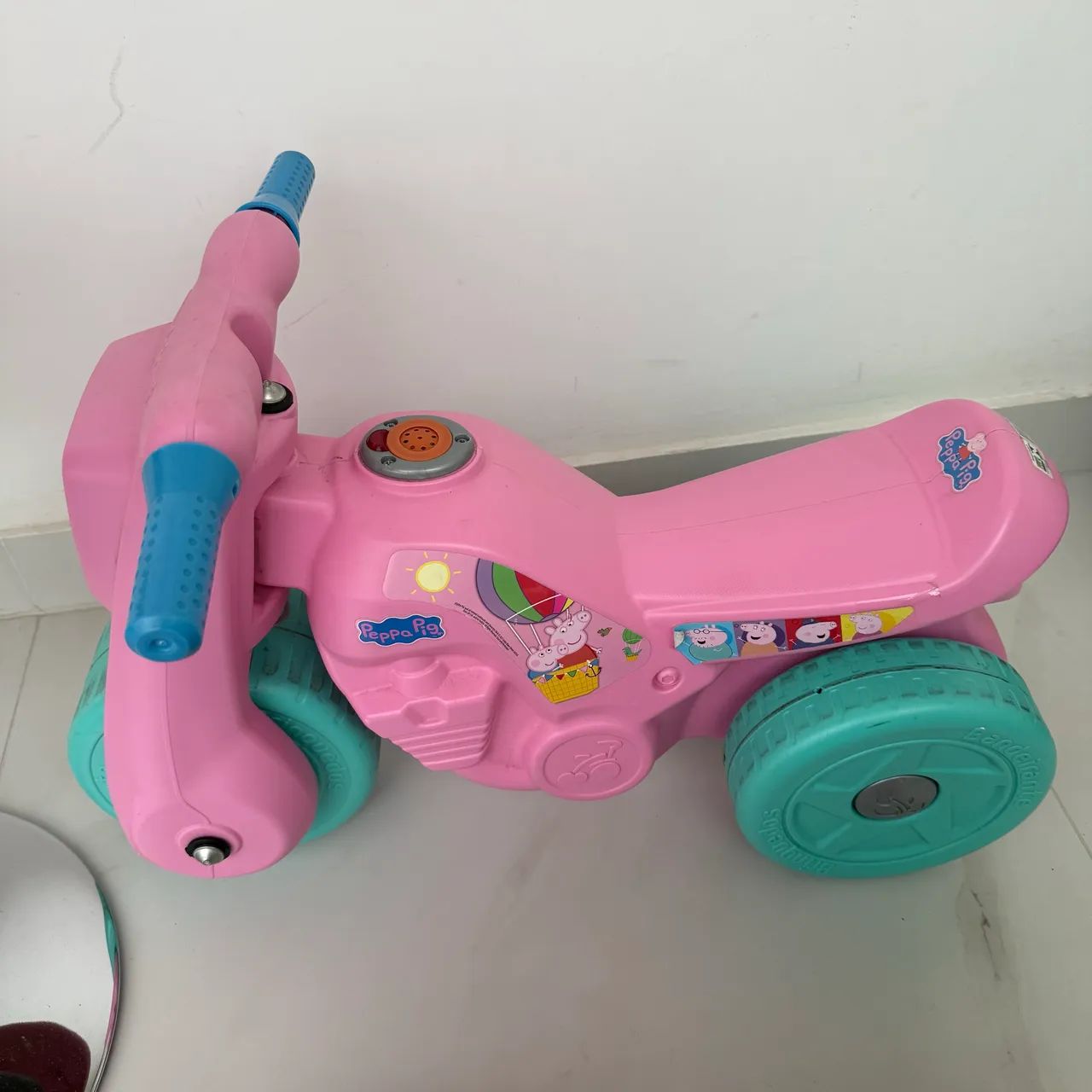 Motoca de equilíbrio Peppa 