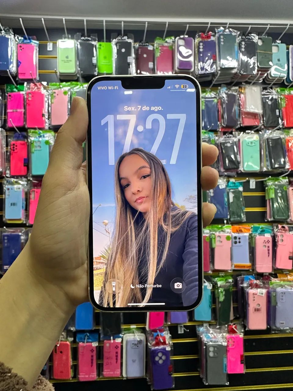 iPhone 14 - 128 GB - R$ 2.500 - Foto 2