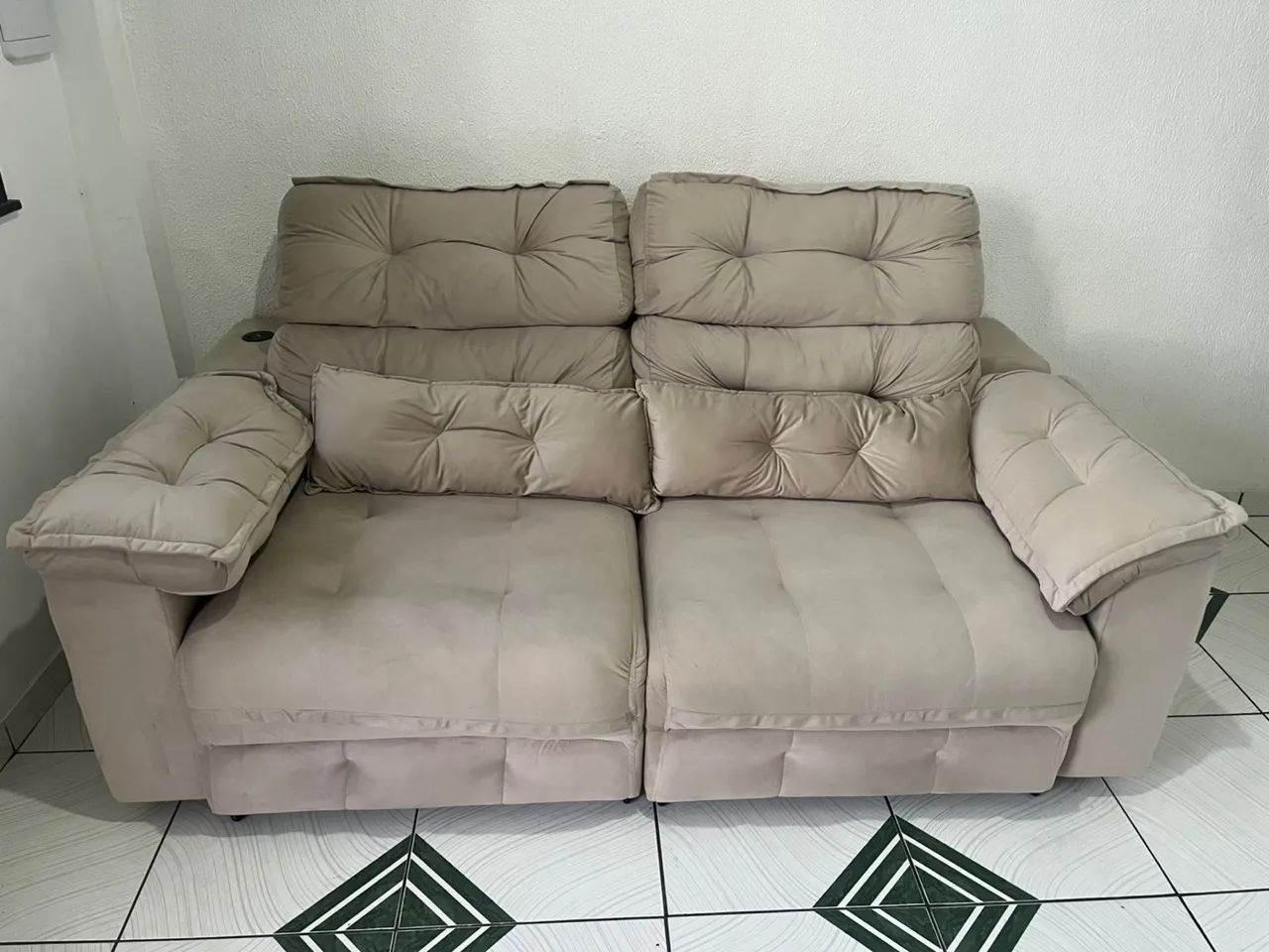 Sofá retrátil e Reclinável 