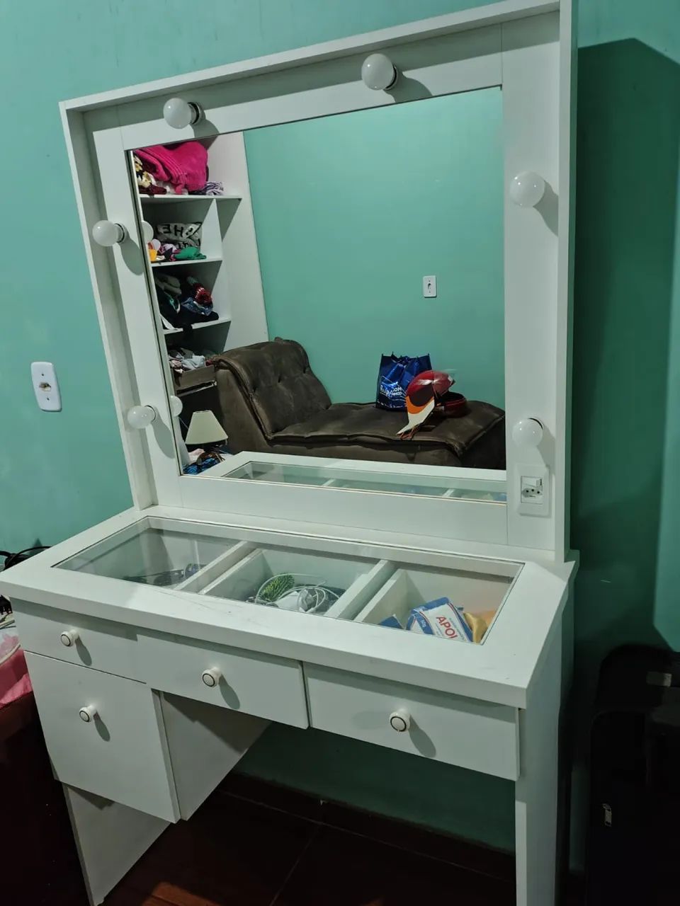 Vende-se penteadeira com luminária  - Foto 2