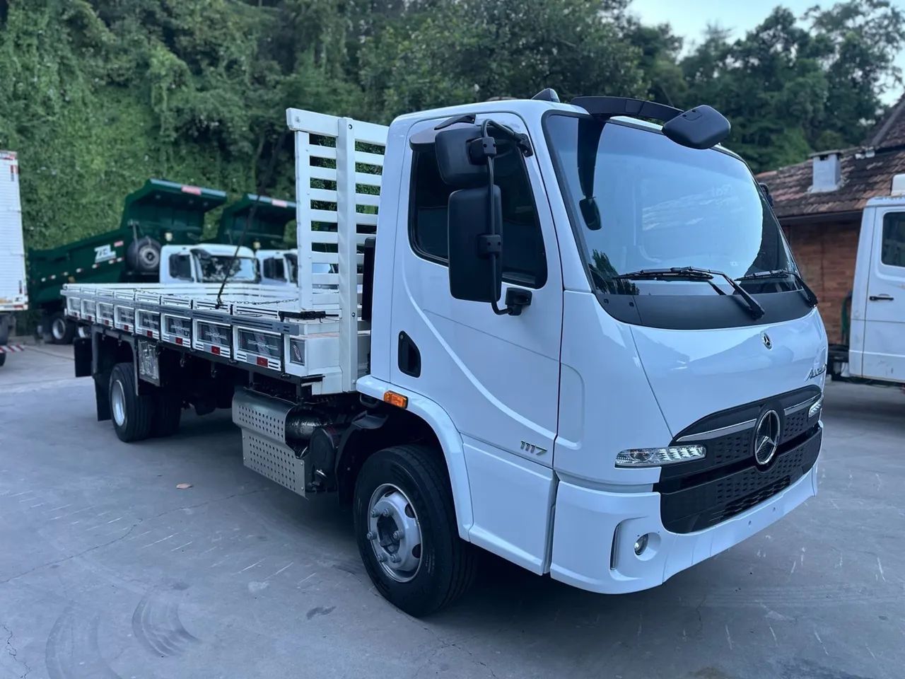 MB ACCELO 1117 - Foto 2