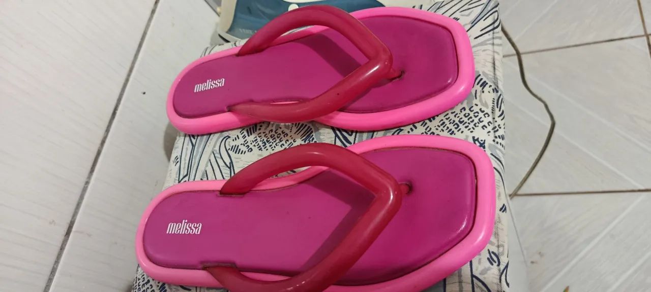 メル25338さん Chinelo Melissa original, número 37 - Calçados - Antônio Bezerra