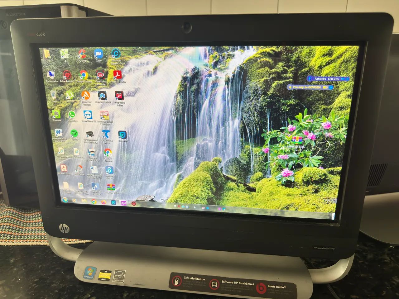 HP TouchSmart 310 All-in-One - Foto 3