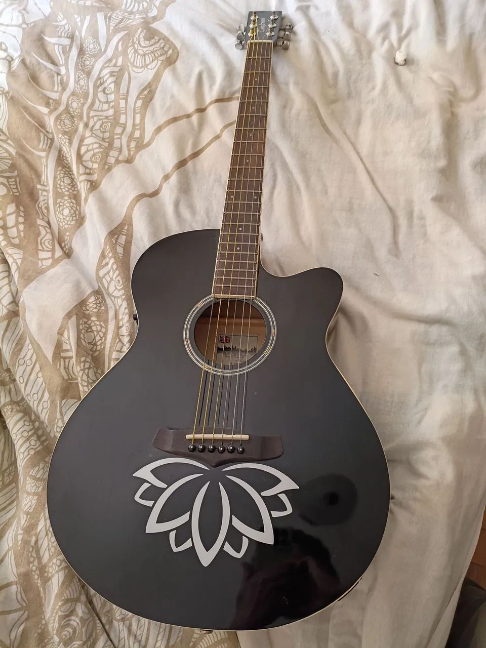 Violão Tanglewood com pré fishman
