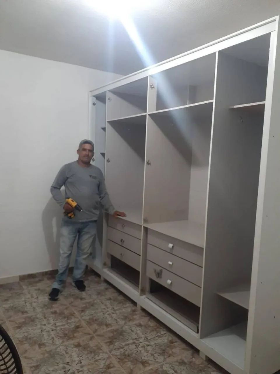 Montagem e desmontagem de Móveis