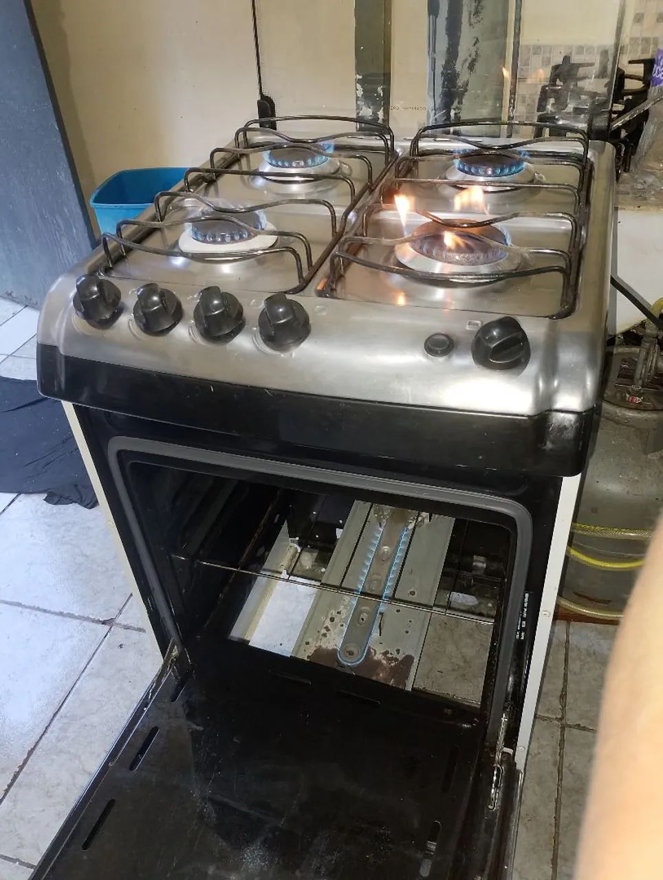 Fogão funcionando excelente  - Foto 4