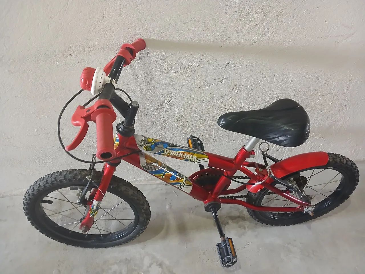 Vendo bicicleta infantil Aro 16 - Foto 2