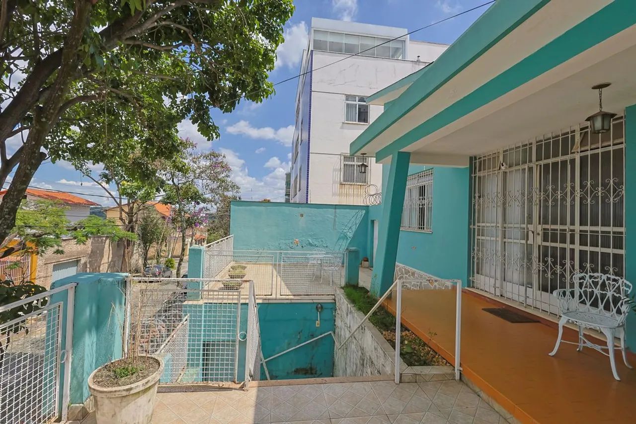 Casa à Venda - Santa Inês, 4 Quartos, 201 m2