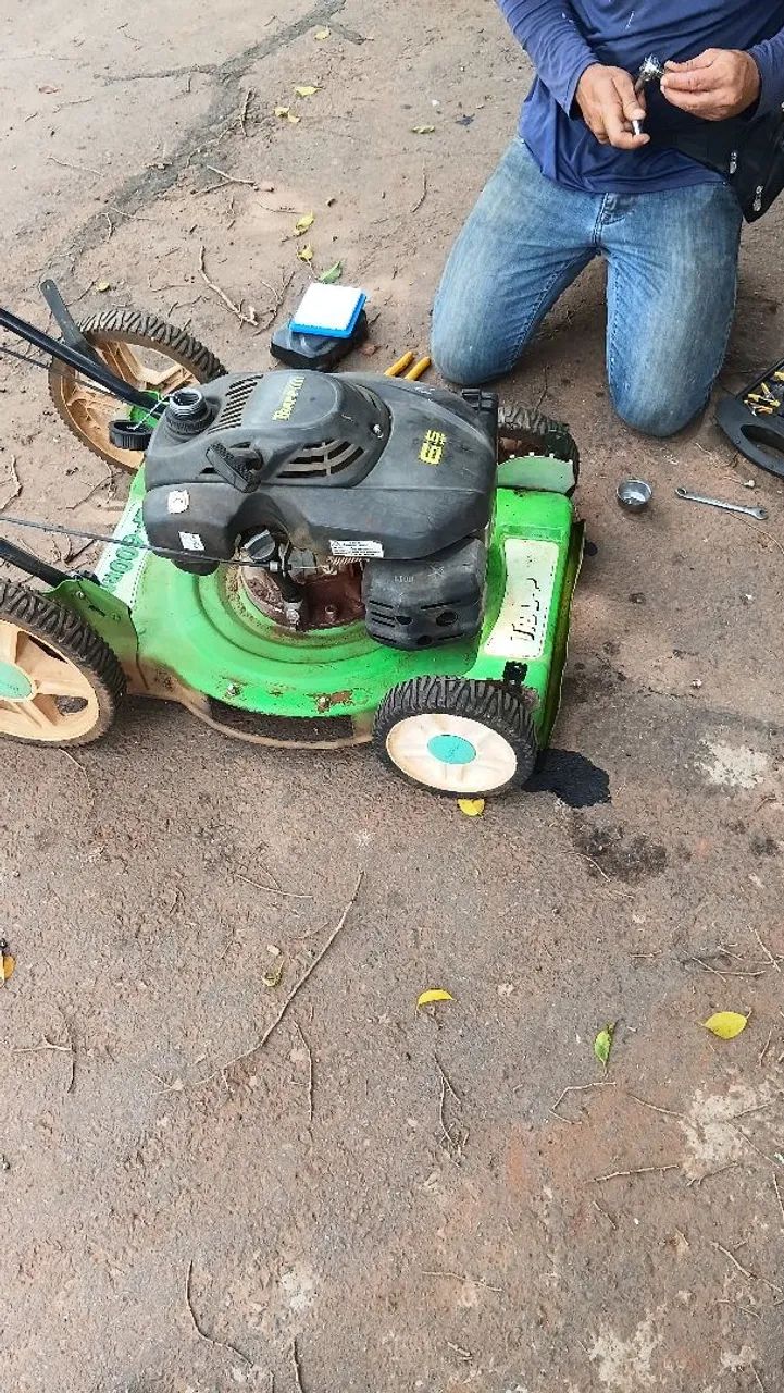 MÁQUINA DE PODAR GRAMA 6.5 HP 