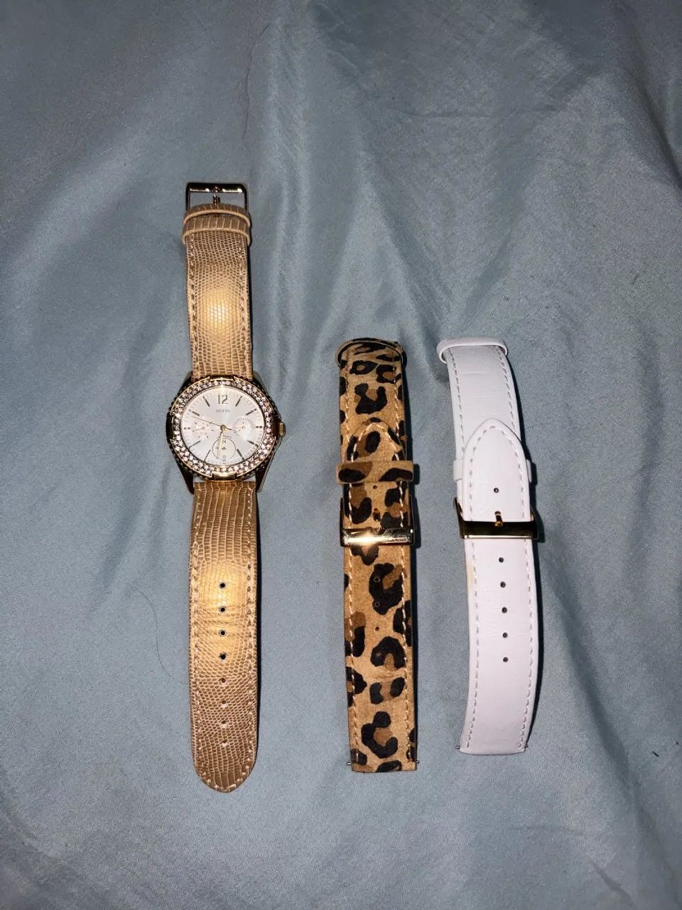 Relógio Guess 3 pulseiras  - Foto 2