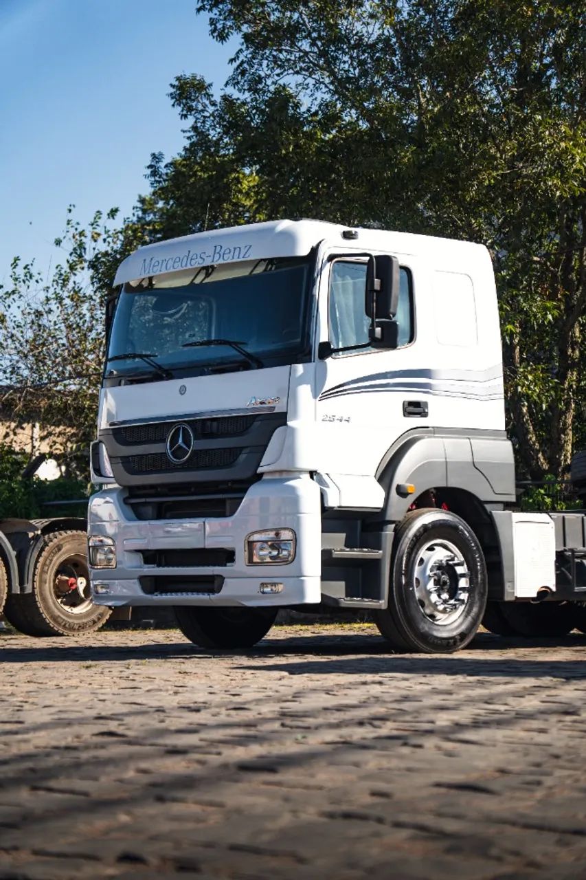 MB AXOR 2544 6x2 2013 Motor novo  - Foto 3