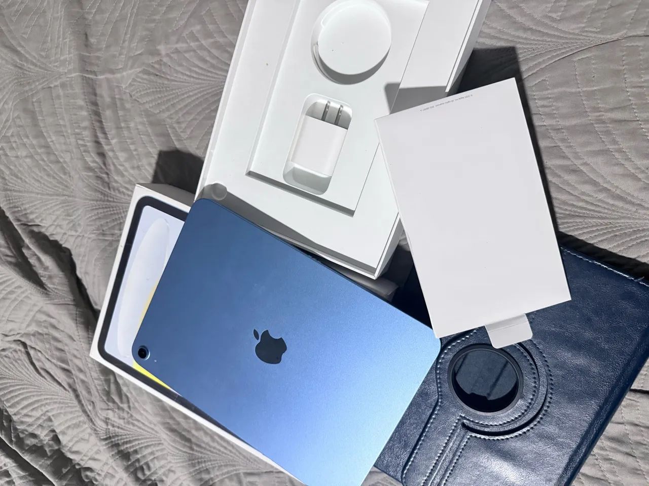 Vendo Ipad - novo. 